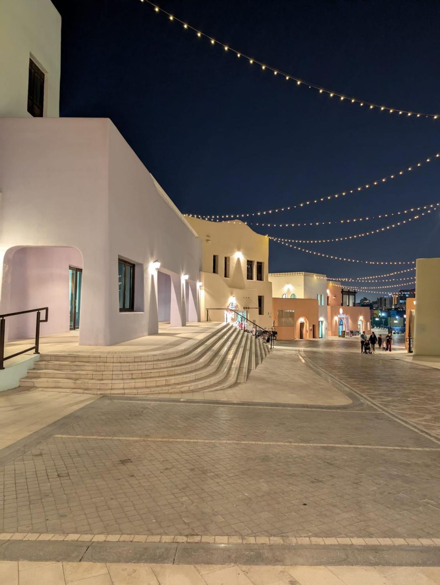 Saraya Palace Hotel Doha Bagian luar foto